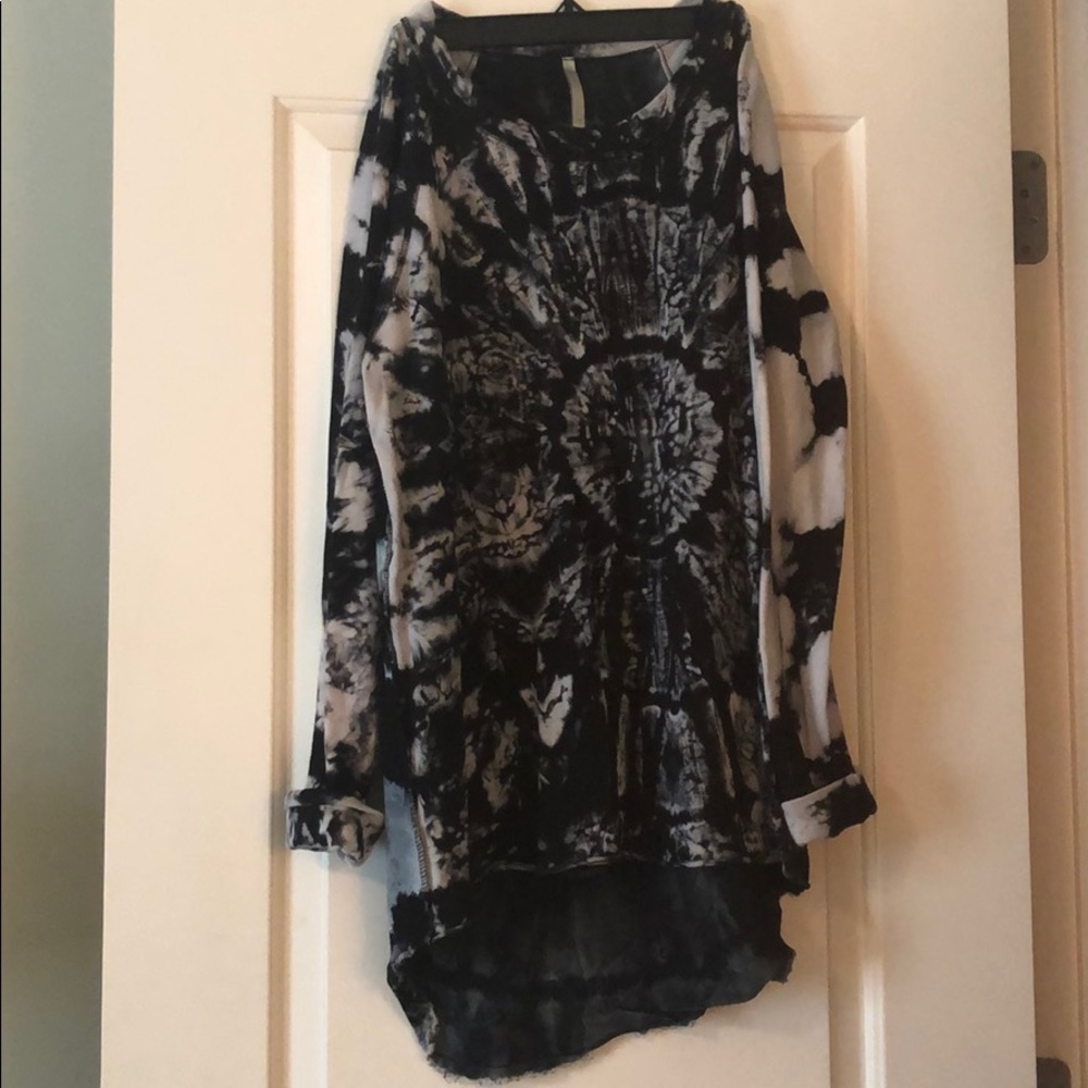 Tie-dye sweatshirt